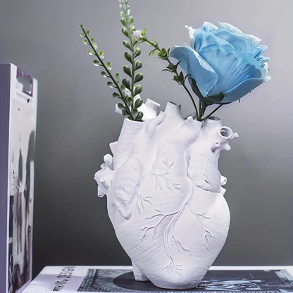 Nordic Anatomical Heart Vase – Resin Decorative Flower Pot & Artistic Anatomy Sculpture for Home Decor